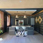 Villa Entre Amis Famille Proche Toulouse 10 Pers, Jacuzzi Piscine Bar * Lagrace-Dieu