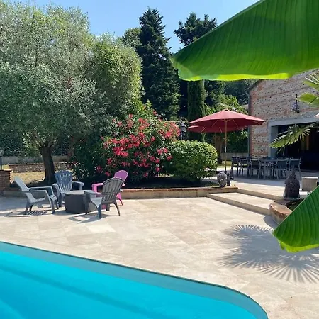 Villa Entre Amis Famille Proche Toulouse 10 Pers, Jacuzzi Piscine Bar *
