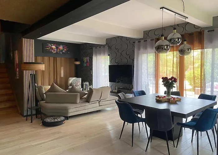 Villa Toulousaine De 200 M2 10 Pers Piscine Jacuzzi Proche De Toulouse *